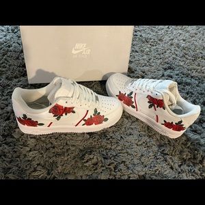 Nike Air Force 1, White with Red Roses, Size US 8.5